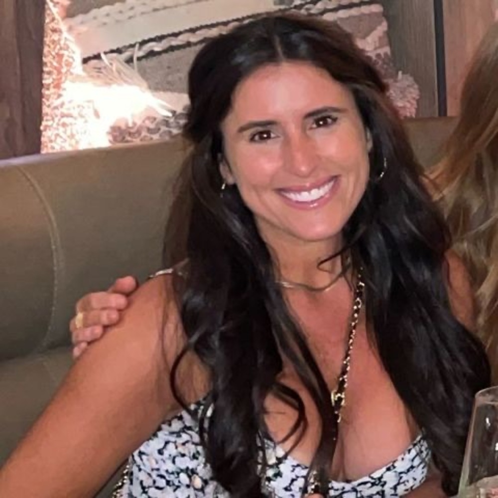 Meet your Posher, Dee